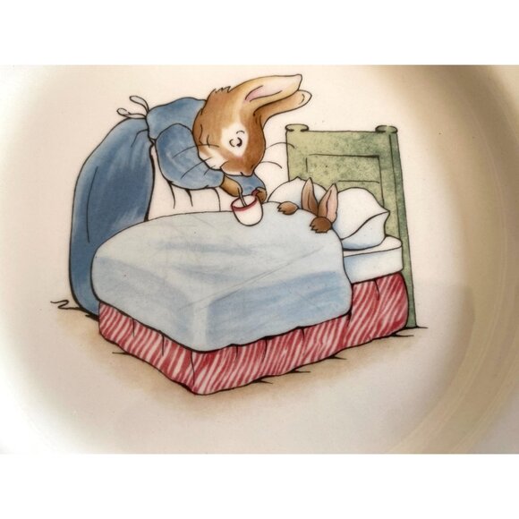 Vintage Beatrix Potter Peter Rabbit Plate by Wedgwood of Etruria & Barlaston 7" - Picture 5 of 7